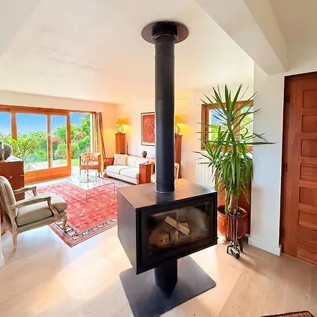 Holiday home Maison Avec Jardin Cloture A